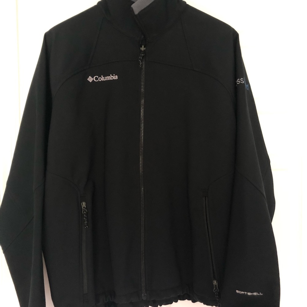 Men’s Columbia Soft Shell Jacket Large